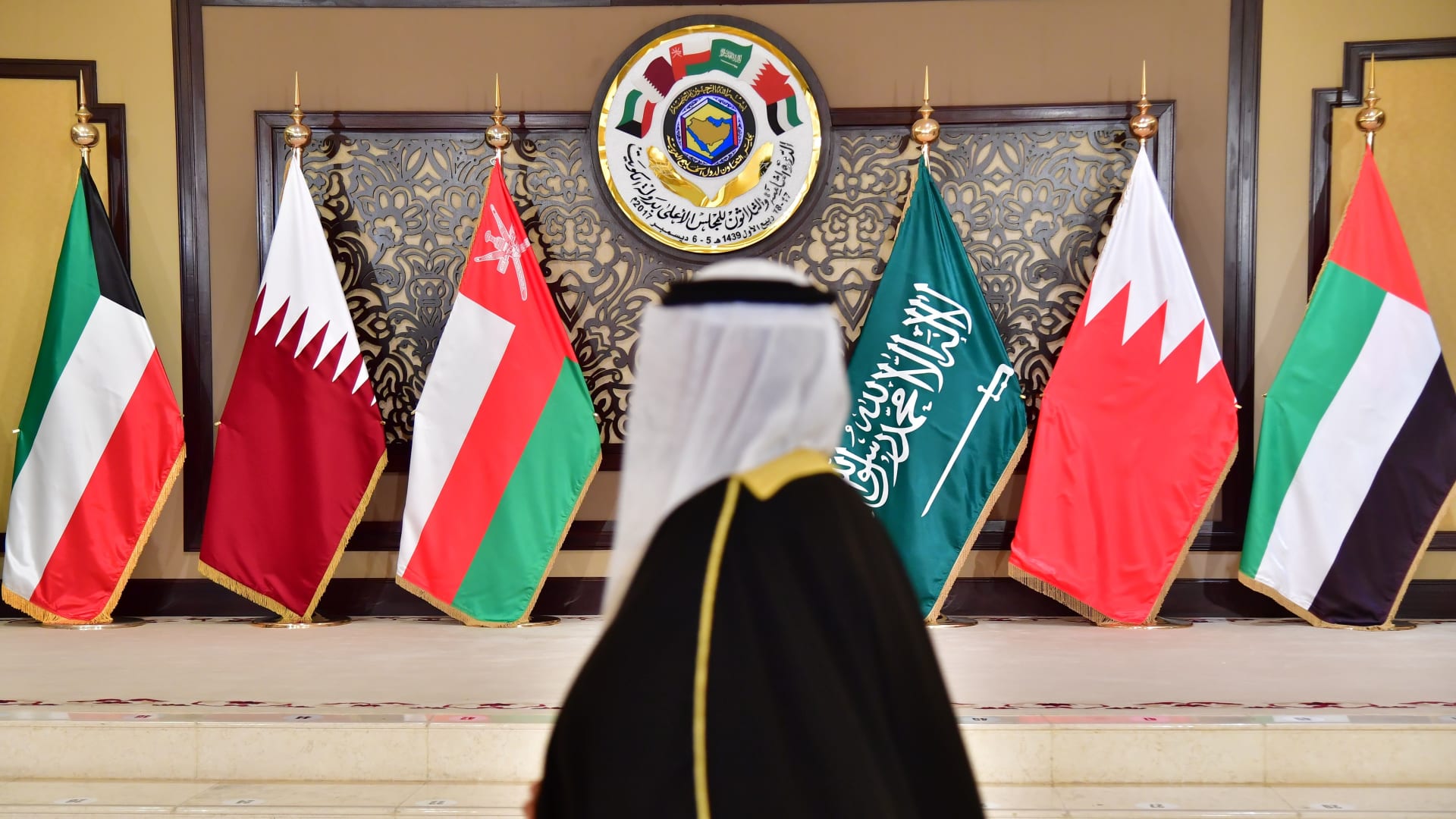 الإمارات تتعرض لهجمات صاروخية إيرانية جديدة بعد وقف إطلاق النار