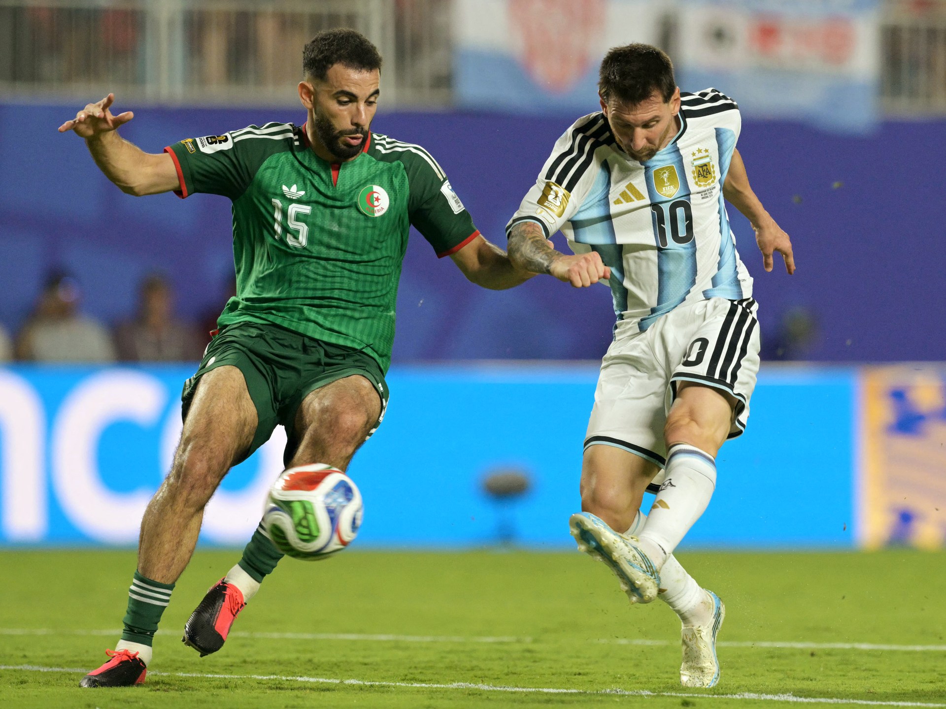ميسي يسجل هاتريك ويعادل رقم كلوزه في مونديال 2026 مع فوز الأرجنتين على الجزائر 3-0