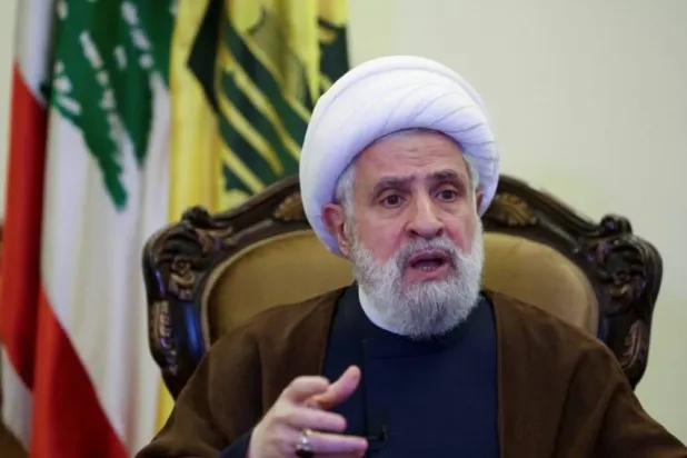 نعيم قاسم يرفض نزع سلاح حزب الله ويصفه بـ"الإبادة" ويدعو لإسقاط الحكومة