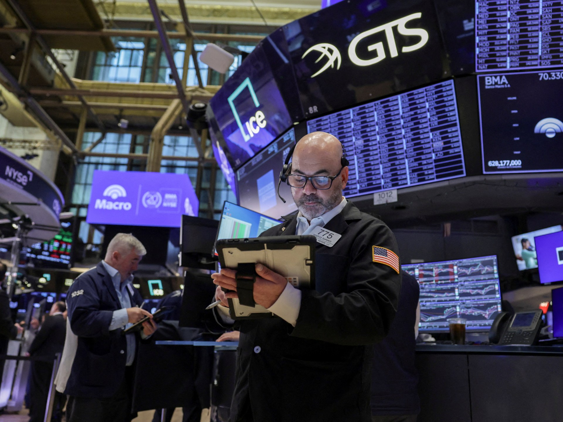 الأسواق العالمية تتفاعل مع الاتفاق الأميركي-الإيراني: النفط يهبط 4% والأسهم ترتفع قياسياً