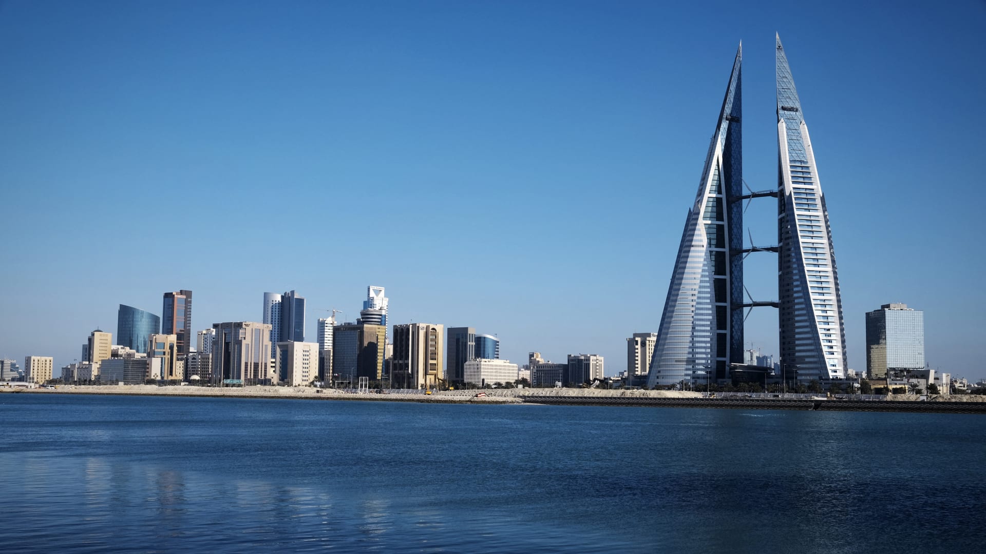 البحرين تمنع سفر مواطنيها إلى إيران والعراق على خلفية التوترات الأمنية