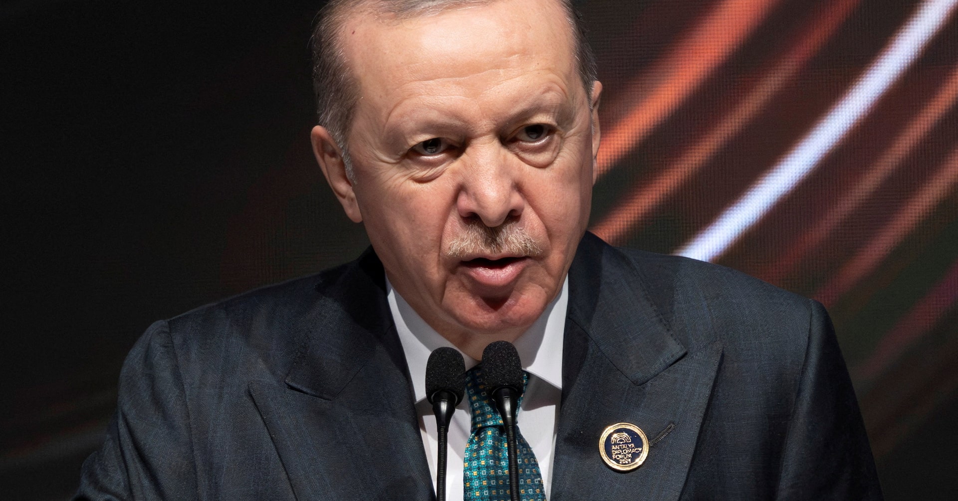 أردوغان يحذر من مخطط إسرائيلي لإفشال الاتفاق الأمريكي الإيراني ويدعو لمشاركة دول المنطقة