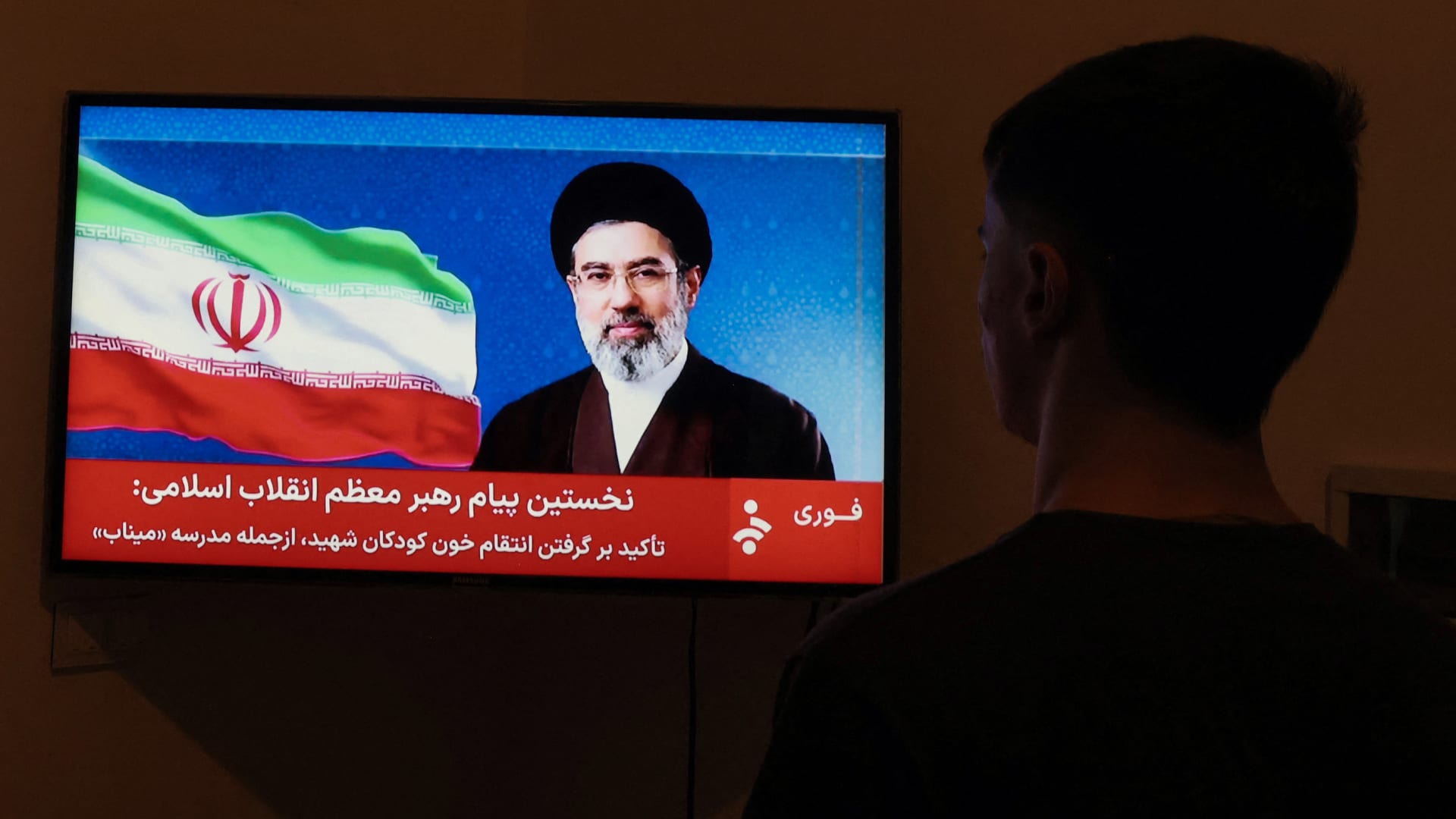 خامنئي يتهم أمريكا وإسرائيل بزرع الانقسام بين الإيرانيين بعد "هزيمتهم في ساحة المعركة"