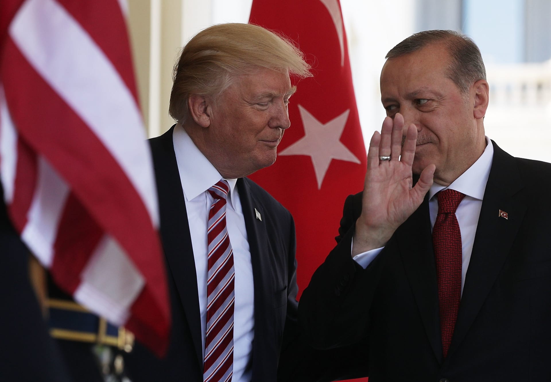ترامب يعتزم إبلاغ أردوغان باستعداده لإعادة تركيا إلى برنامج مقاتلات إف-35
