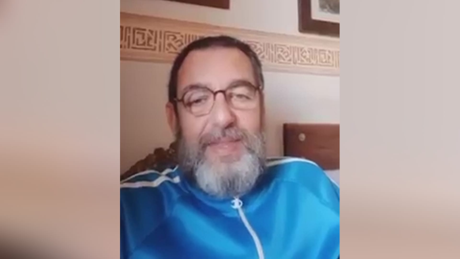 وفاة الفنان المصري محمد مرزبان متأثراً بإصابات حادث سير على طريق الإسماعيلية