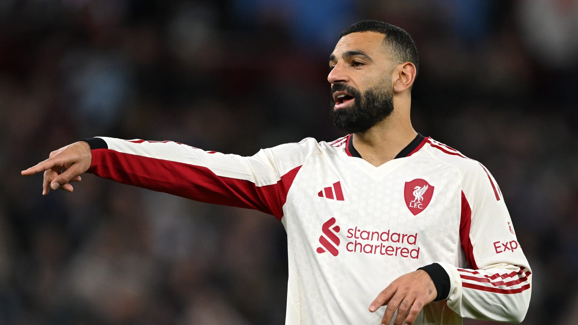 فيلا يخطف بطاقة دوري الأبطال من ليفربول بفوز 4-2