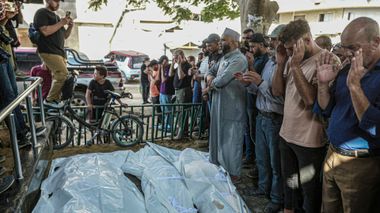 خلاف بين «حماس» و«مجلس السلام» حول تسلسل نزع السلاح والانسحاب الإسرائيلي من غزة
