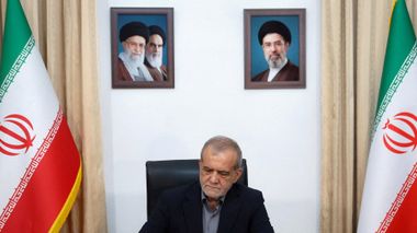 بزشكيان: إيران لا تسعى لحرب أوسع لكنها ستدافع عن أراضيها بكل قوتها